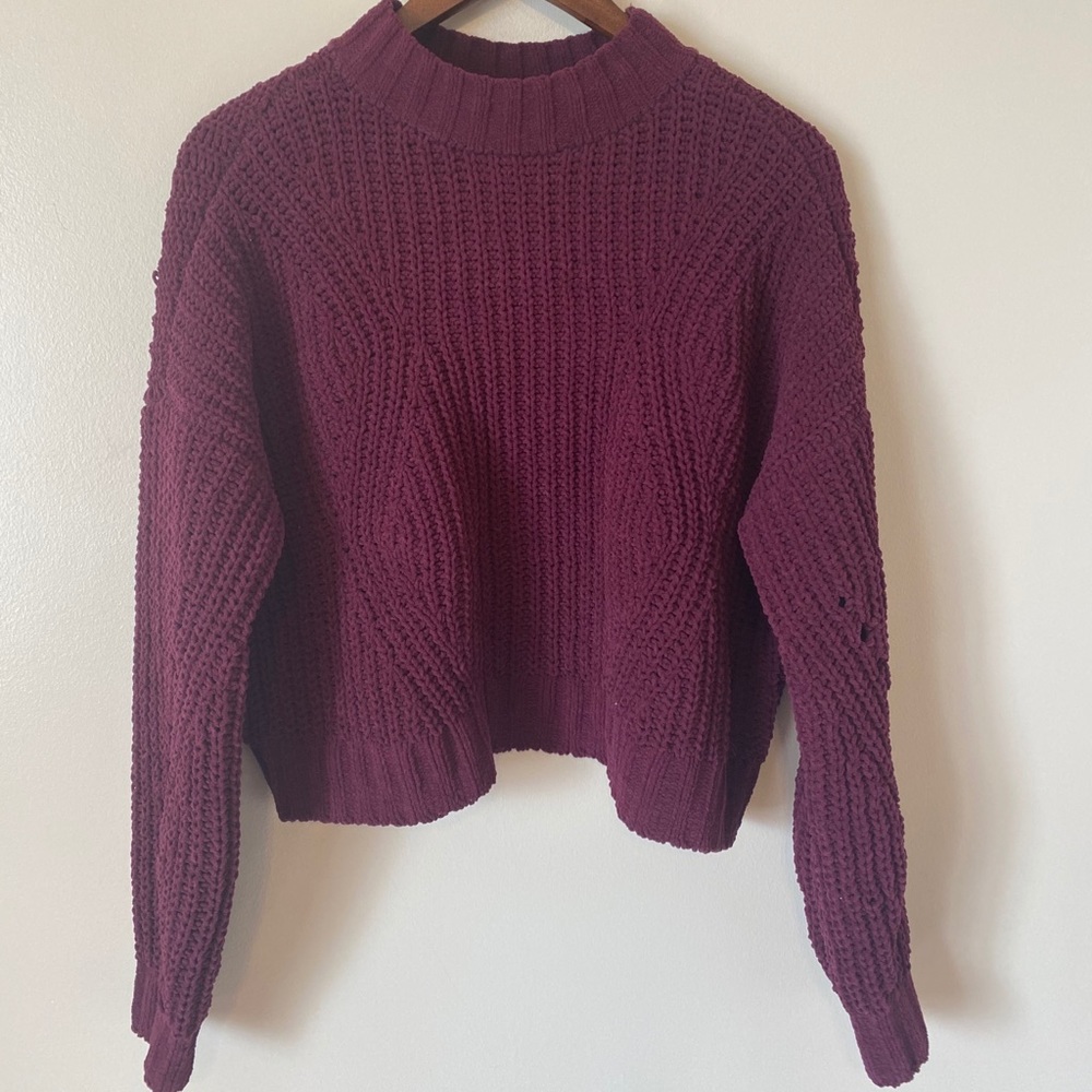 Hollister chunky sweater
